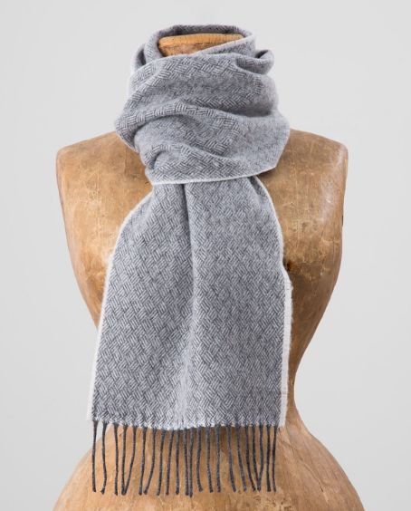 秋冬官宣 圍巾與飾品的浪漫邂逅